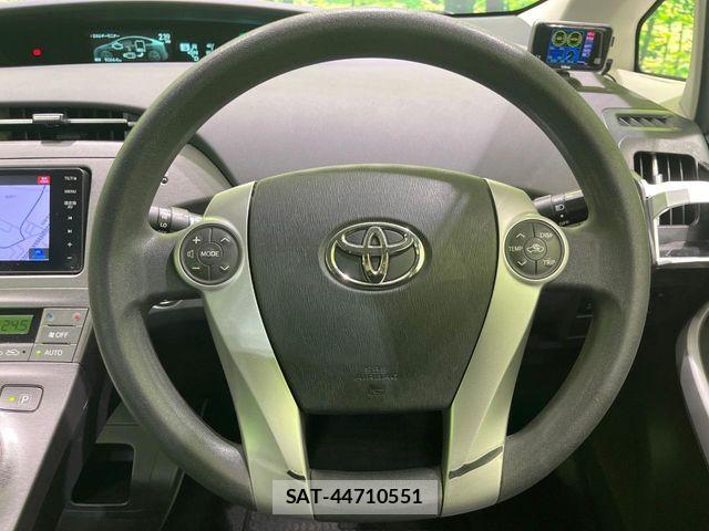 Toyota PRIUS 2012-01 7456929-10