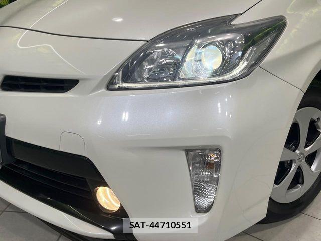 Toyota PRIUS 2012-01 7456929-11