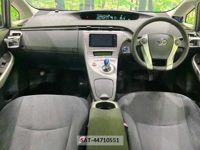 Toyota PRIUS 2012-01 7456929-1