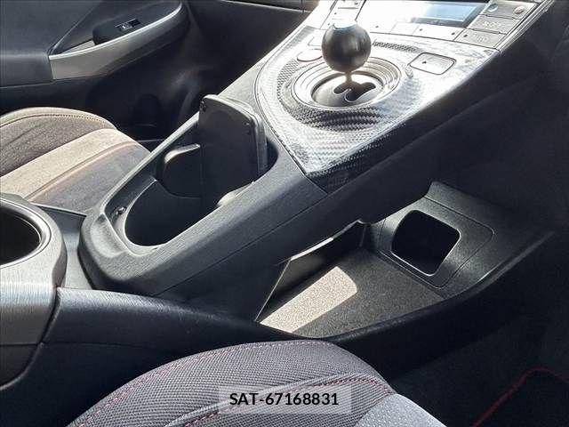 Toyota PRIUS 2014-03 7456919-24