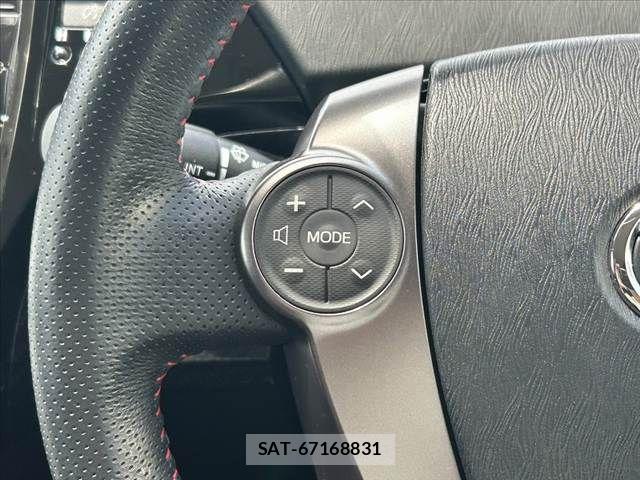 Toyota PRIUS 2014-03 7456919-27