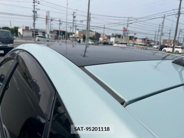 Toyota PRIUS 2010-03 7456986-10