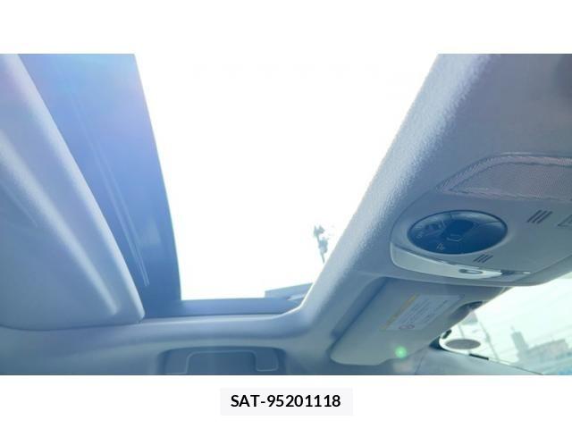 Toyota PRIUS 2010-03 7456986-21