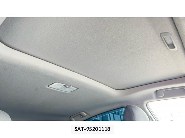 Toyota PRIUS 2010-03 7456986-22