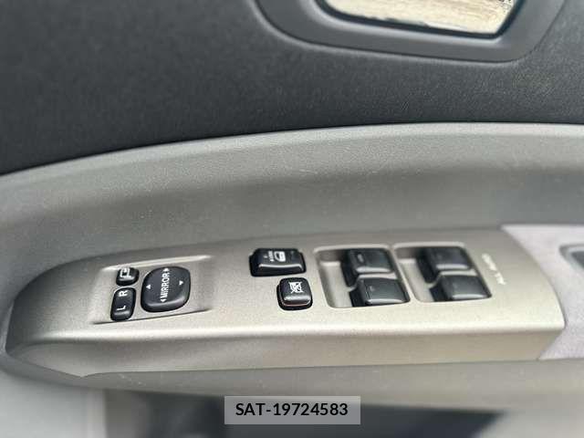 Toyota PRIUS 2010-01 7456942-10