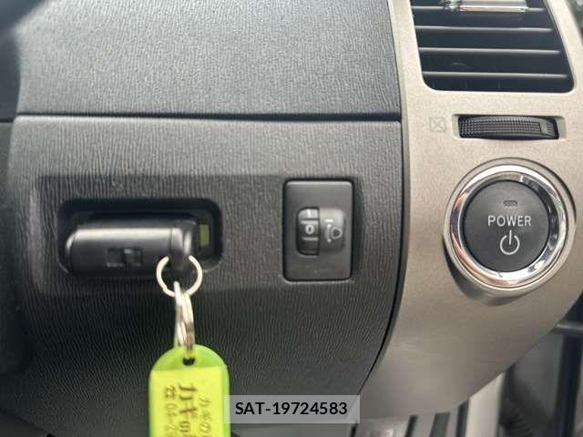 Toyota PRIUS 2010-01 7456942-11