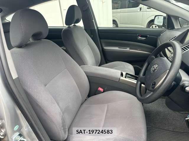 Toyota PRIUS 2010-01 7456942-19