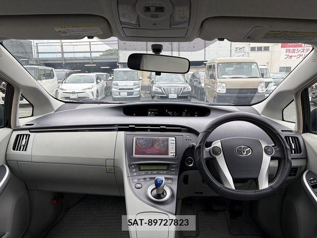 Toyota PRIUS 2010-12 7456941-9