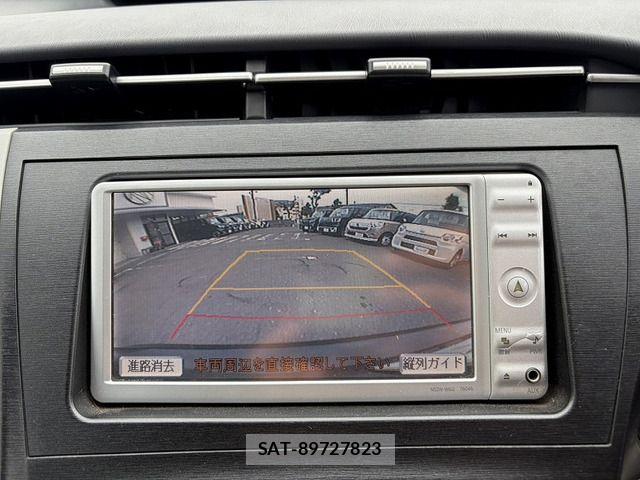 Toyota PRIUS 2010-12 7456941-17