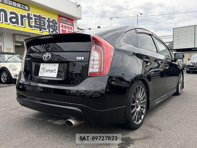 Toyota PRIUS 2010-12 7456941-8