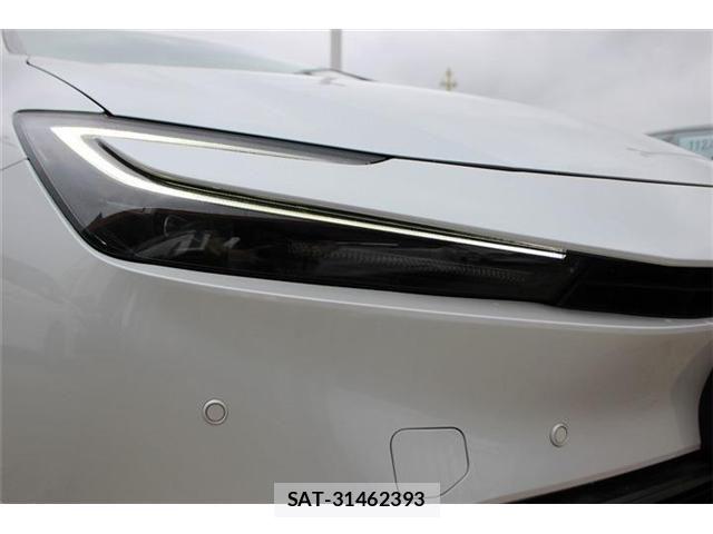 Toyota PRIUS 2023-06 7456859-18