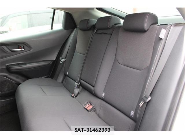 Toyota PRIUS 2023-06 7456859-27