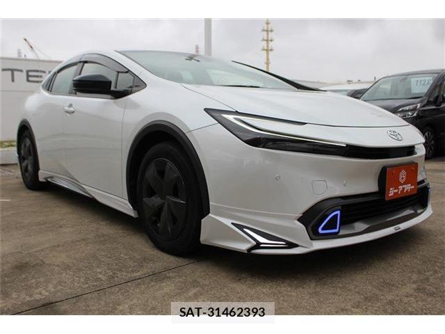 Toyota PRIUS 2023-06 7456859-6