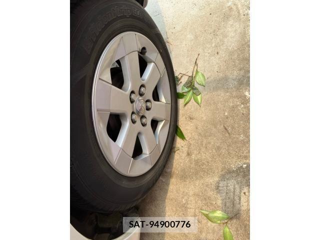 Toyota PRIUS 2006-02 7456954-9