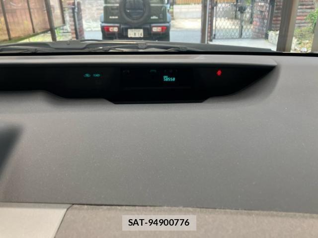 Toyota PRIUS 2006-02 7456954-20