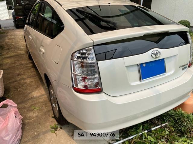 Toyota PRIUS 2006-02 7456954-7