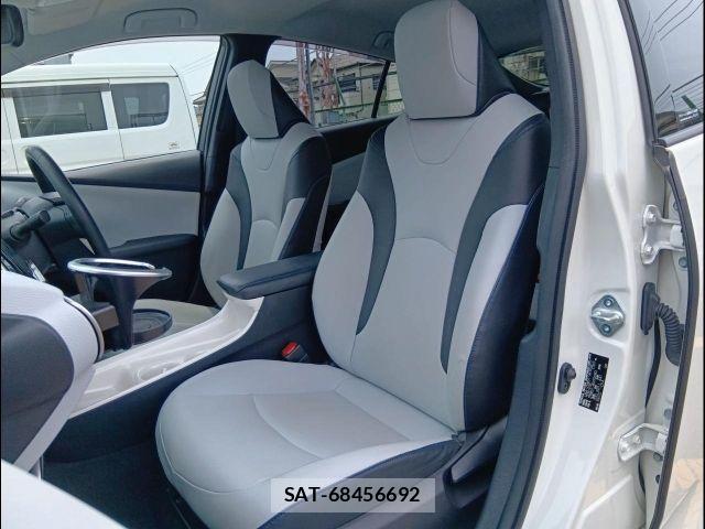 Toyota PRIUS 2018-06 7456886-10