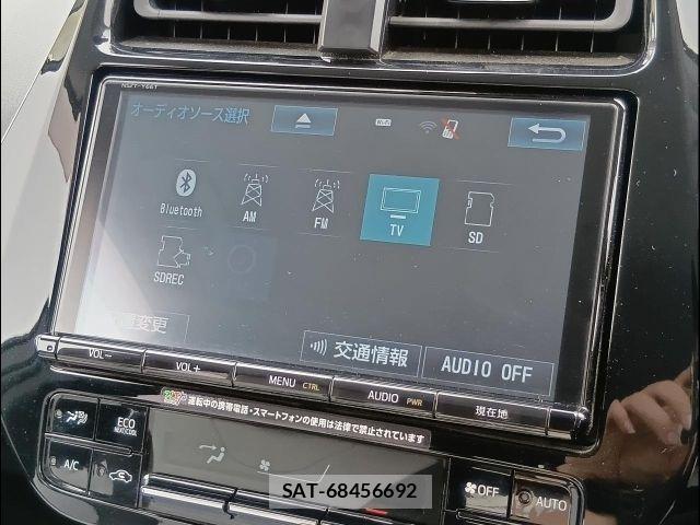 Toyota PRIUS 2018-06 7456886-20