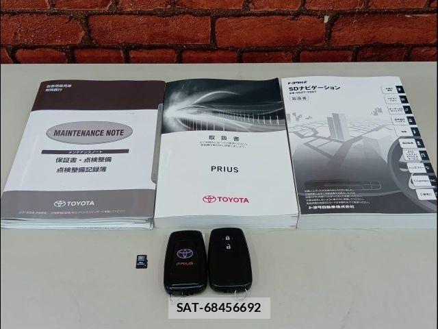 Toyota PRIUS 2018-06 7456886-25