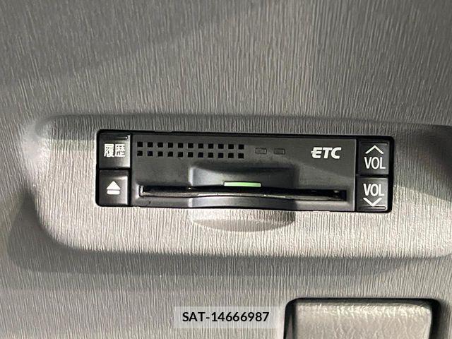 Toyota PRIUS 2010-07 7456951-4