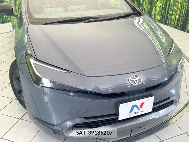 Toyota PRIUS 2023-04 7456860-12