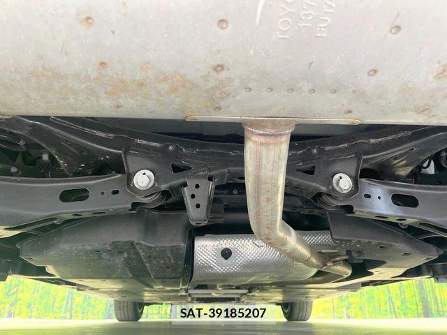 Toyota PRIUS 2023-04 7456860-18
