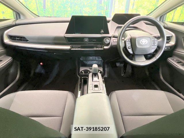 Toyota PRIUS 2023-04 7456860-1