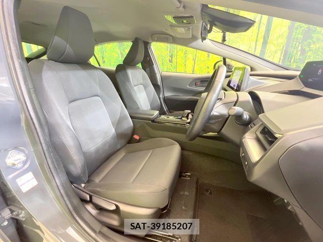 Toyota PRIUS 2023-04 7456860-7