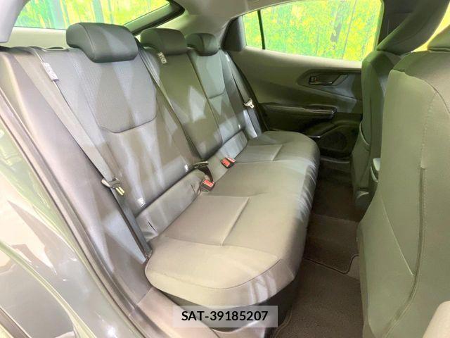 Toyota PRIUS 2023-04 7456860-8