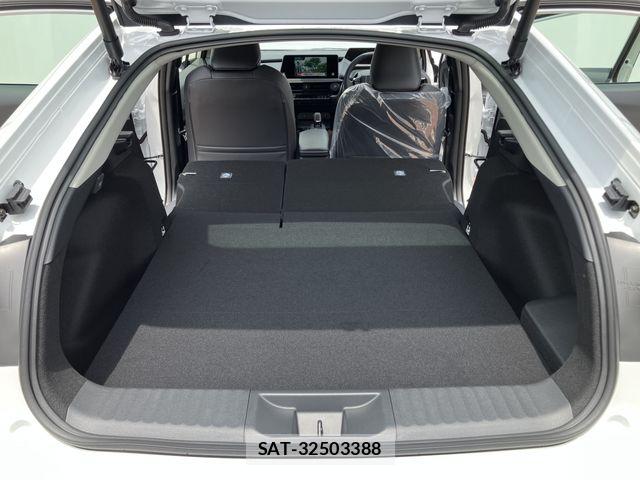 Toyota PRIUS 2026-05 7456820-13