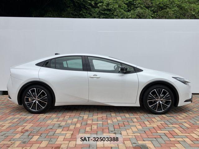 Toyota PRIUS 2026-05 7456820-5