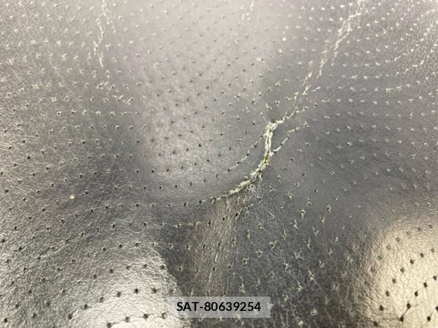 Toyota PRIUS 2011-11 7456977-29