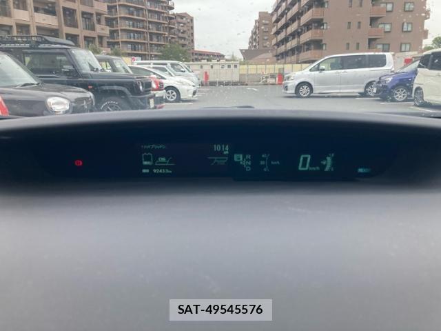 Toyota PRIUS 2013-09 7456952-13