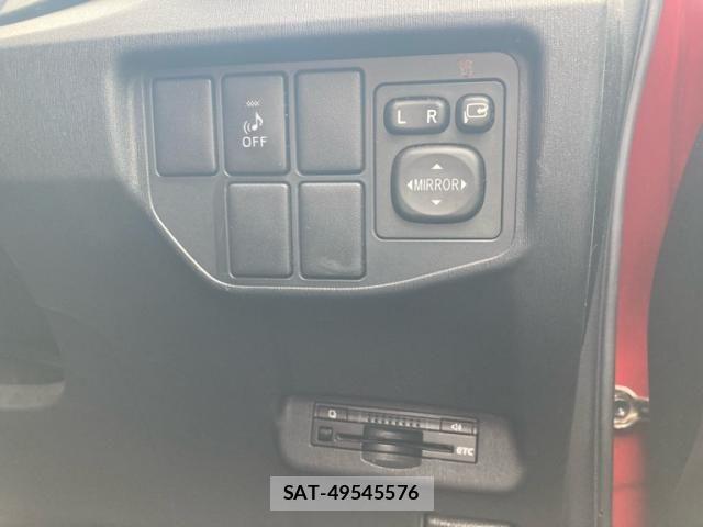 Toyota PRIUS 2013-09 7456952-17