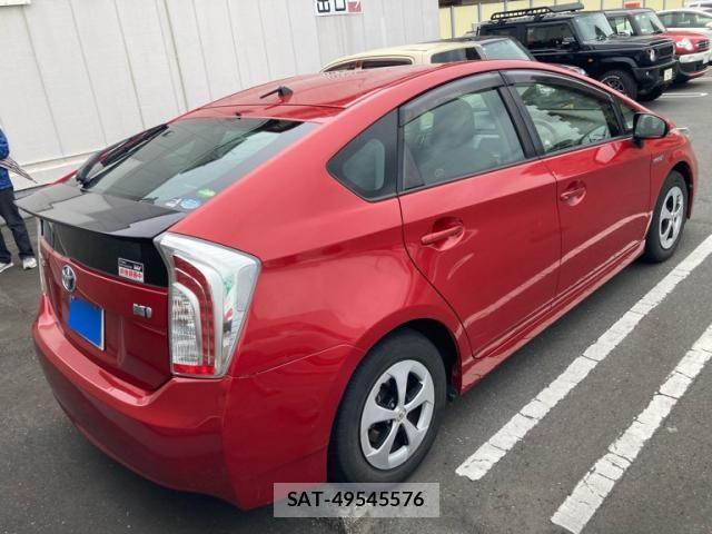 Toyota PRIUS 2013-09 7456952-1