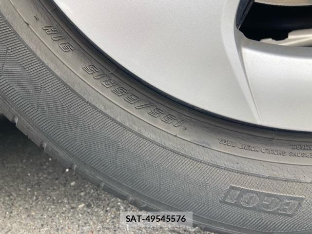 Toyota PRIUS 2013-09 7456952-6