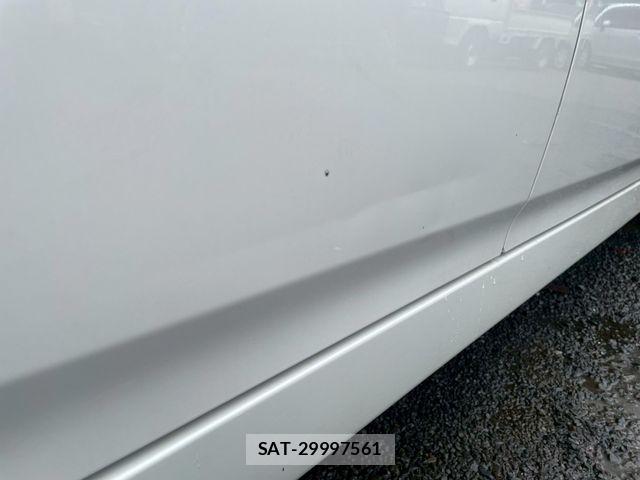 Toyota PRIUS 2011-03 7456935-14