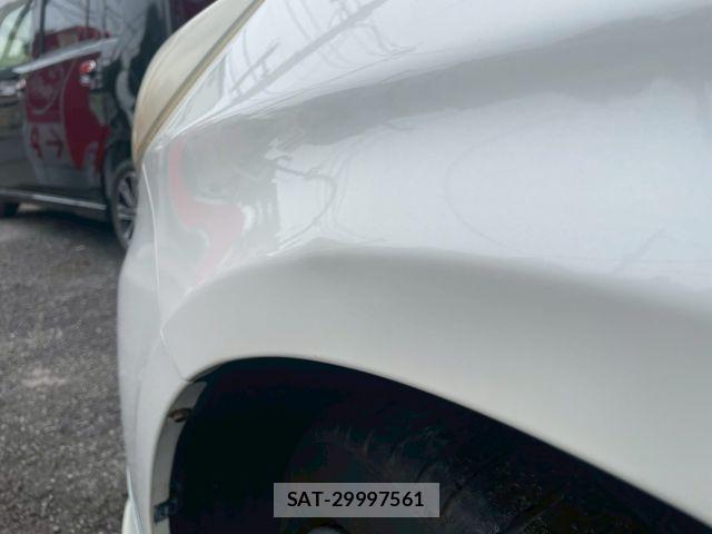 Toyota PRIUS 2011-03 7456935-20