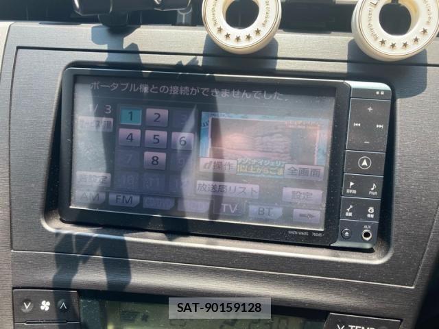 Toyota PRIUS 2010-07 7456934-23