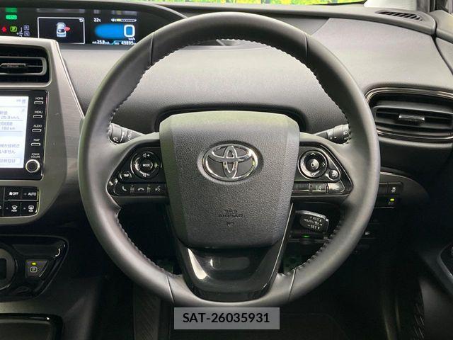 Toyota PRIUS 2022-02 7456861-10
