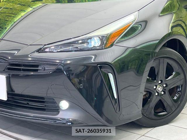 Toyota PRIUS 2022-02 7456861-11