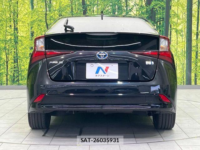 Toyota PRIUS 2022-02 7456861-14