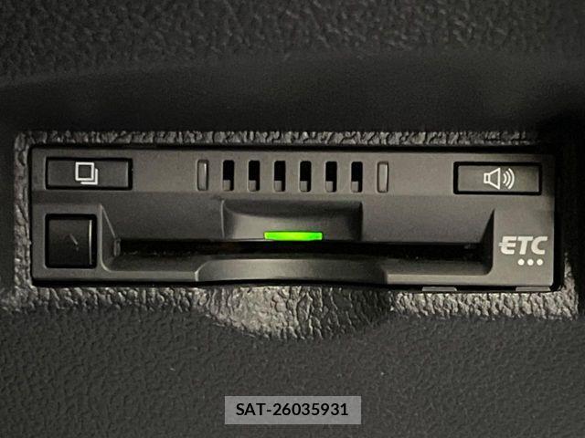 Toyota PRIUS 2022-02 7456861-4