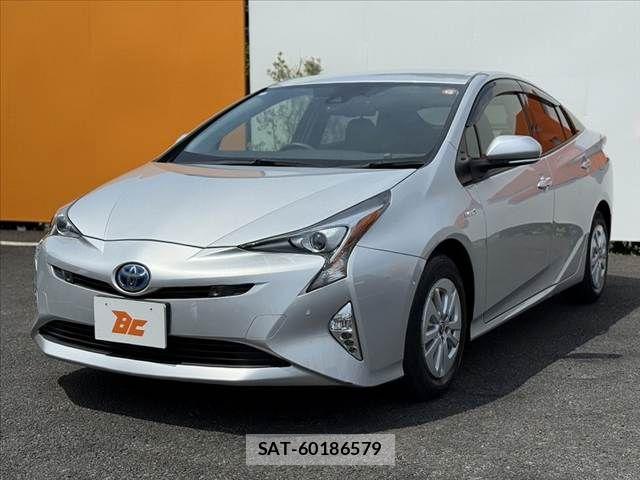 Toyota PRIUS 2018-01 7456887-9