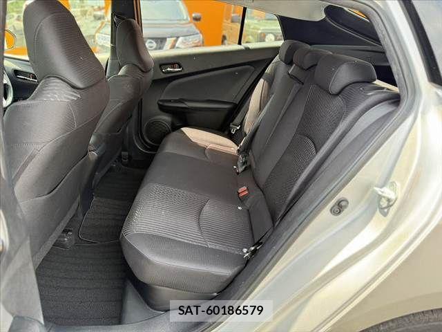 Toyota PRIUS 2018-01 7456887-17