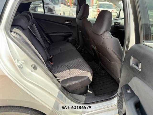 Toyota PRIUS 2018-01 7456887-19