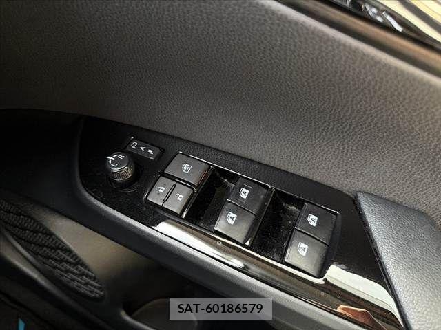 Toyota PRIUS 2018-01 7456887-20