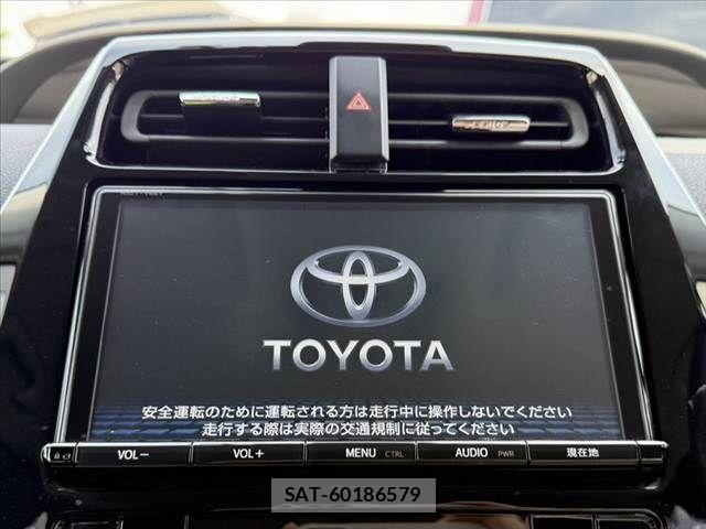 Toyota PRIUS 2018-01 7456887-2