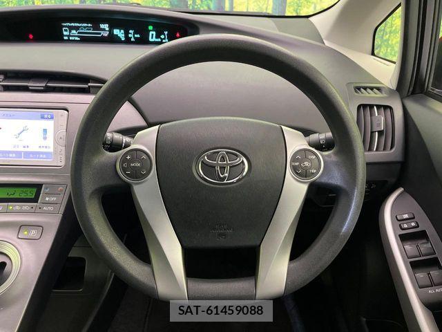 Toyota PRIUS 2014-05 7456931-9