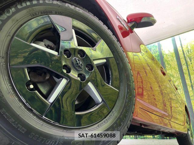 Toyota PRIUS 2014-05 7456931-11